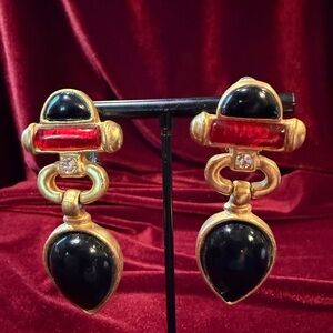 Elegant Black and Red Drop Earrings Gold